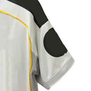 Maillots de football personnalisés pour hommes 2025 en polyester de haute qualité, style haut de gamme avec nom d'équipe, disponible en gros - Product Image 4