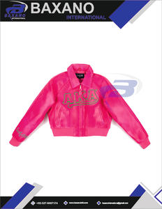 อัลฟ่า |   คาปา |   แจ็คเก็ตบอมเบอร์หนัง PU สีชมพูทรงเข้ารูปสำหรับผู้หญิง แบรนด์ Alpha ป้องกันลม เหมาะสำหรับฤดูหนาว สไตล์สตรีท  ออกแบบโลโก้ได้ตามต้องการ - Product Image 4