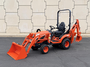 Prix d'usine - Mini tracteur Kubota BX-23S - Moteur diesel 23 CV avec chargeur et pelle rétrocaveuse - Petite machine agricole pour usage domestique et jardin - France - Product Image 3