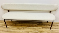 Banc de salle à manger rembourré durable au design Japandi Wabi-Sabi moderne, revêtement en coton, pieds en fer, garantie, usage domestique et commercial