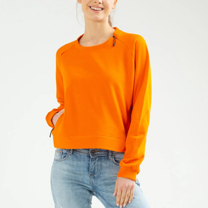 Sudadera con capucha y cremallera corta popular para mujer Sudadera suave para entrenamientos de invierno y ropa de descanso Servicio OEM elegante de corte corto disponible - Product Image 1