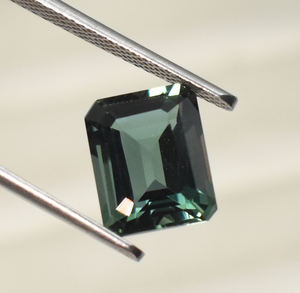 Tourmaline verte Quartz Gemstone Emerald Cut Octogone Lab Tourmaline Couleur Bijoux Tailles 11X9mm 12X10mm Pierres précieuses en vrac - Product Image 6