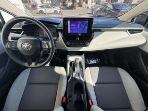 Toyota Corolla LE berline 2024, traction avant, céleste - Product Image 3