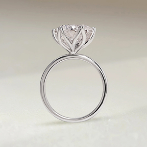 Luxury Oval Cut <b>Solitaire</b> Engagement <b>Ring</b> for Women <b>Silver</b> Plated Cubic Zirconia Wedding <b>Ring</b> - Product Image 3