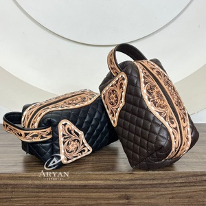 กระเป๋าเครื่องสำอางลายควิลท์พร้อมที่ปิดซิปกระเป๋าจัดระเบียบการเดินทางหนังเครื่องมือขนาดใหญ่สำหรับผู้หญิงออกแบบได้ตามที่ต้องการ - Product Image 1