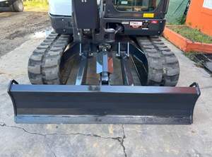 Come nuovissimo 2024 BOB CAT E88 R 65.9HP 2.4L TURBOCHARGED AUTO-SHIFT a due velocità di viaggio senza chiave - Product Image 3