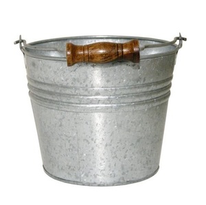 Macetas galvanizadas decorativas para interiores y exteriores con mango de forma ovalada Juego de 2 macetas de flores de metal hechas a mano - Product Image 5