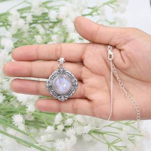 Collar redondo hecho a mano de piedra lunar arcoíris azul Natural, joyería de piedras preciosas de Plata de Ley 925 para mujer, piedra natal de junio - Product Image 3