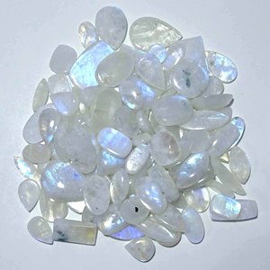 Piedra lunar natural de Australia pulida a mano forma elegante piedras preciosas sueltas cabujón para joyería de anillo - Product Image 1