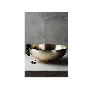 Bol de service en laiton au look vintage, parfait pour la décoration rustique de la maison, les tables à manger et les présentations artistiques - Product Image 3