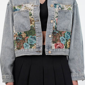 100% respirant personnalisé laine matériel fait femmes culture varsité veste 2025 fermeture personnalisée conception culture varsité veste - Product Image 4