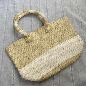 Bolsas de yute pesadas de diseño único con asas perfectas para uso superior Bolsas naturales duraderas de lujo de calidad superior Precios al por mayor - Product Image 6