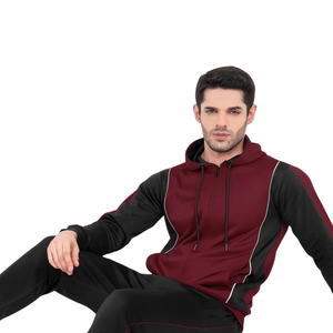 Ensemble de survêtement à capuche contrasté pour homme de qualité supérieure, logo personnalisé, vente en gros d'usine, vêtements de sport, vêtements de sport de gym, coupe ajustée, tenue d'entraînement athlétique - Product Image 3