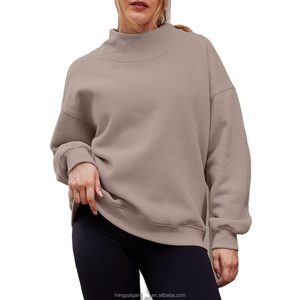 Sweat-shirts et pulls à capuche pour femmes, hiver, épaules dénudées, col montant, couleur unie, motif lâche, tricot épais, logo sur le devant - Product Image 1