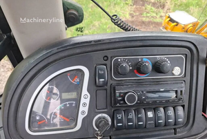 Chargeuse pelleteuse JCB 4CX - Product Image 4