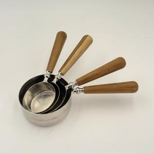 Tazas Medidoras de Acero Inoxidable 202 con Mango de Madera de Acacia, Cuchara Medidora con Cuchara Graduada para Condimentos - Product Image 4