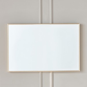 Espejo de pared de lujo radiante que mejora los espacios con un diseño llamativo con acabado reflectante brillante y estética moderna de moda - Product Image 1