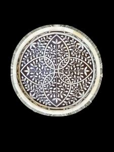 Bandeja de servicio con incrustaciones de hueso hechas a mano de alta calidad para utensilios de cocina y bandeja de madera decorativa para restaurante - Product Image 2