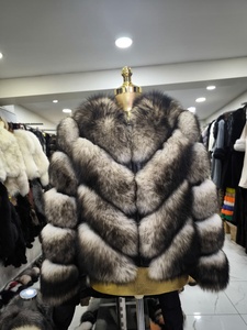 Manteau court en fausse fourrure pour femme, veste d'hiver en peluche ultra douce et épaisse, coupe ajustée confortable pour le froid - Product Image 5