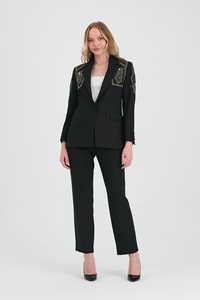 Ensemble de costume perlé noir pour femmes de qualité supérieure avec blazer et pantalon à épaules cloutées pour femmes vêtements de bureau tissés de luxe/prêt-à-expédier - Product Image 5