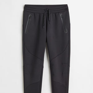 กางเกงจ็อกเกอร์ผ้าฝ้ายสีดำแบบยืดหยุ่นสำหรับผู้ชาย สไตล์สตรีทแวร์ รับผลิตตามสั่งพร้อมปักโลโก้ของคุณ - Product Image 6