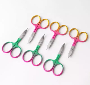 Ciseaux à cuticules en acier inoxydable de haute qualité pour manucure et pédicure professionnels des soins des ongles - Product Image 3