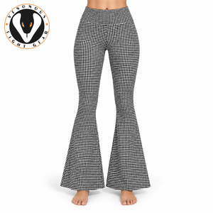 Legging évasé de haute qualité avec tissu extensible, ourlet évasé et coupe confortable pour l'entraînement physique et la mode décontractée - Product Image 1