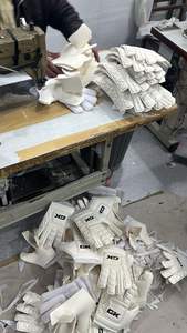 2025 Top Design Football Gardien Gants Vente Chaude Football Gardiens Gants De Sports De Plein Air Protection Des Doigts GK Gardien Gants - Product Image 2