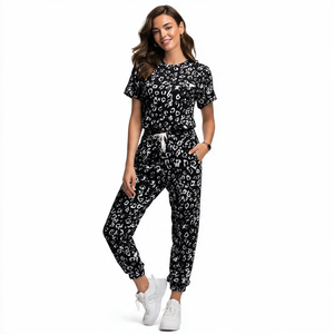 Camiseta de sublimación de alta calidad, chándal para mujer, 100% algodón, poliéster, tinte de corbata, camiseta, pantalón estampado, conjunto de dos piezas - Product Image 3