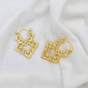 Pendientes de Aro con Filigrana Geométrica Tribal, Chapados en Oro de 18k, Joyería al por Mayor para Mujer - Product Image 3