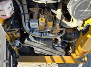 Livraison gratuite CAT 262D3 EPA CE approuvé Skid Steer Loader Eaton Hydraulique Cylindre Noyau Moteur Pompe Boîte De Vitesses Gear Plc - Product Image 4