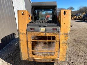 2009 Case 420 Series 3 Skid Steer-Résistance compacte pour une productivité maximale - Product Image 4