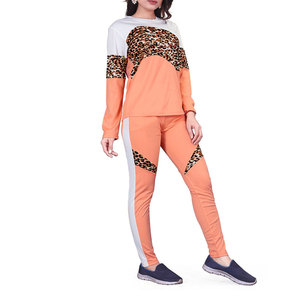 Ensemble de survêtement pour femme, imprimé léopard orange, manches longues, col rond, coupe sportive, pantalon long, respirant, en spandex et polyester - Product Image 3