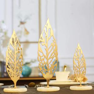 รูปปั้นศิลปะแอบสแตรกต์สำหรับตกแต่งบ้านทันสมัยรูปปั้นตกแต่งห้องนั่งเล่นสำนักงาน3ชิ้นสีทองสำหรับครอบครัว - Product Image 6