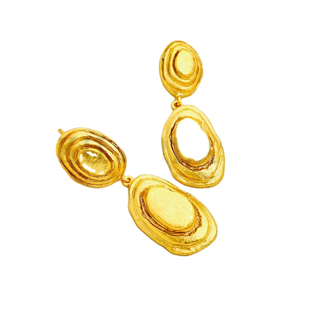 Goccia placcata oro e ciondola eleganti orecchini di gioielli SKU7439 Designer Drop Huggie con disegni di zirconi con disegni di zirconi