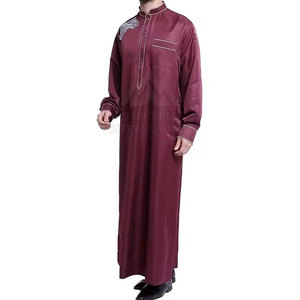 Thobe d'été décontracté personnalisé en coton Caftan pour hommes Robe islamique respirante à manches longues et longueur au sol - Product Image 1