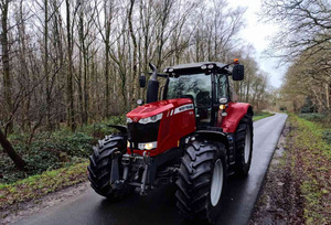 รถแทรกเตอร์มาสซีย์เฟอร์กูสัน 7615 ไดน่า-6 ขับเคลื่อน 4 ล้อ ใหม่เอี่ยม เครื่องยนต์ดีเซล พร้อมเกียร์และปั๊ม - Product Image 4