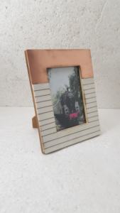 SCI Present Ultra Shine Wood & Resin Photo Frame Wedding Gifted Table Top Producto de la mejor calidad para uso en bodas Decoración del hogar - Product Image 3