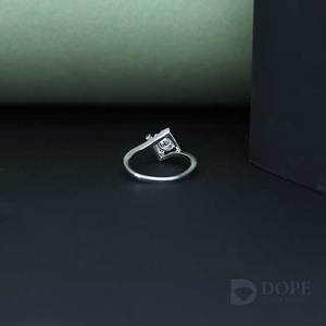 Bague Moissanite en acier inoxydable plaqué or 14KT Taille unique de pointeur Cadeau d'anniversaire de fête de mariage classique Son idée de fiançailles - Product Image 4