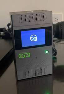 NUEVO SELLADO EN CAJA TVU ONE TM1000 Codificador de Transmisión en Vivo 4K con Estructura de Aleación de Aluminio, Eje Giratorio de 360 Grados, Transmisor de Video 5G - Product Image 2