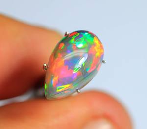 อัญมณีโอปอลทรงหลังเบี้ยของชาวเอธิโอเปียอัญมณีโอปอลทรงหลวมสวยงามขัดอย่างดีพลอยโอปอลเอธิโอเปียหลายสีฉูดฉาด - Product Image 4