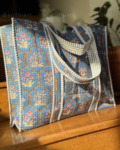 Bolsa de Mano Reutilizable Acolchada de Algodón con Cierre de Cremallera y Logotipo Personalizable - Bolsa de Transporte de Tela Sostenible - Product Image 4