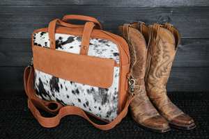 Affordable New Style Skull Zipper in Front Zip Line Pocket Makeup Cash Keys Holder Luxury Handbag for Schools Offices Travelling - Product Image 5