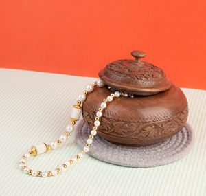 กล่องเก็บของไม้วอลนัทแกะสลักทรงกลมพร้อมฝาปิดกล่องสมบัติสไตล์วินเทจสไตล์บ้านไร่สไตล์โมเดิร์น - Product Image 5