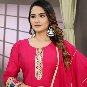 Hermoso conjunto de seda Salwar Kameez con trabajo de bordado de Duppatta elegante para fiestas Diwali y bodas ropa india y pakistaní - Product Image 1