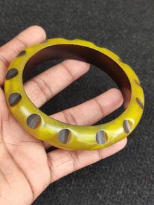 Juego de Brazaletes de Resina Hechos a Mano de Moda India, Venta Directa de Fábrica, Joyería Clásica para Bodas - Product Image 4