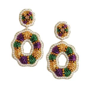 Pendientes bordados navideños festivos, cuentas de semillas hechas a mano, joyería navideña, gota elegante, diseño de moda para vacaciones - Product Image 3