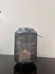 Linterna personalizable de hierro de alta resistencia, soporte de vela exclusivo para decoración del hogar de Navidad para uso en el jardín - Product Image 6