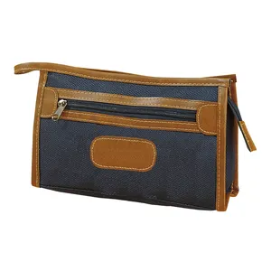 Borsa da Toilette Personalizzata di Anne, Organizer per Accessori e Gadget su Misura - Product Image 1
