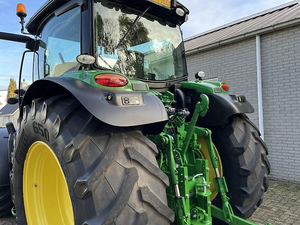 Tractor Agrícola John Deere 6155R hp 4x4 Usado Original en Excelentes Condiciones, con Implementos Completos, Caja de Cambios, Bomba, Motor y Motor Principal - Product Image 3